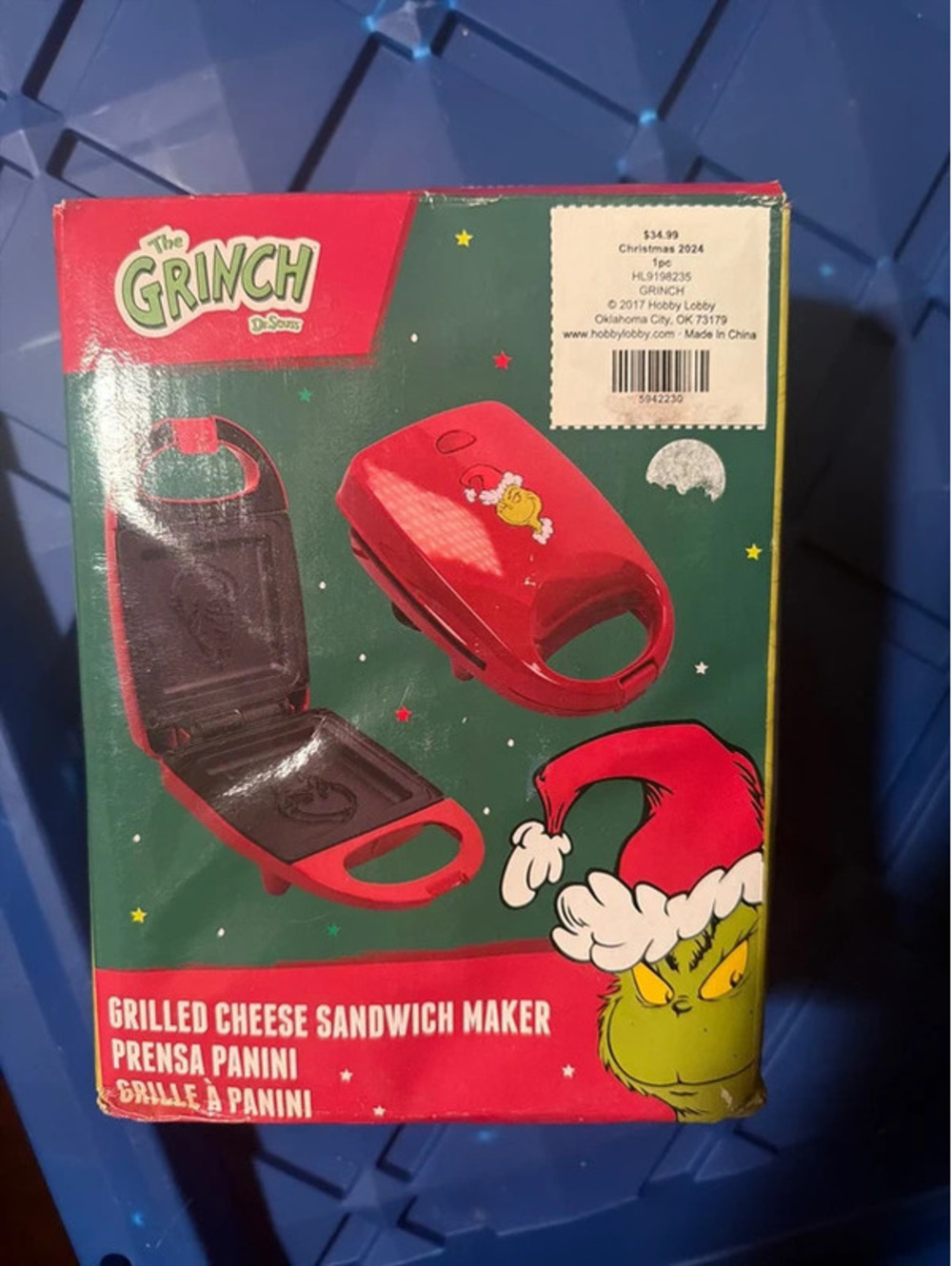 Grinch grilled cheese maker